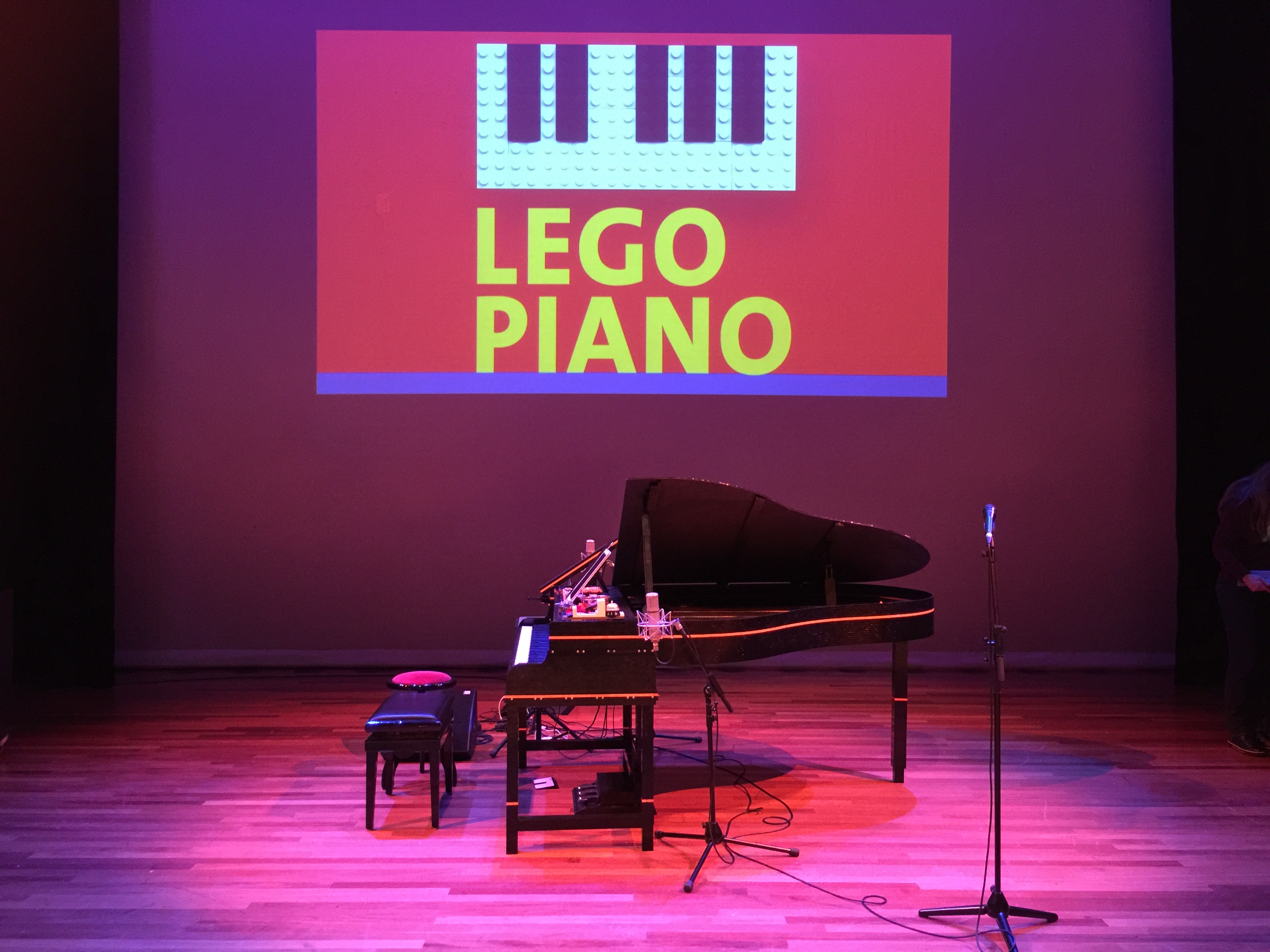 Legopiano <br>a unique piano